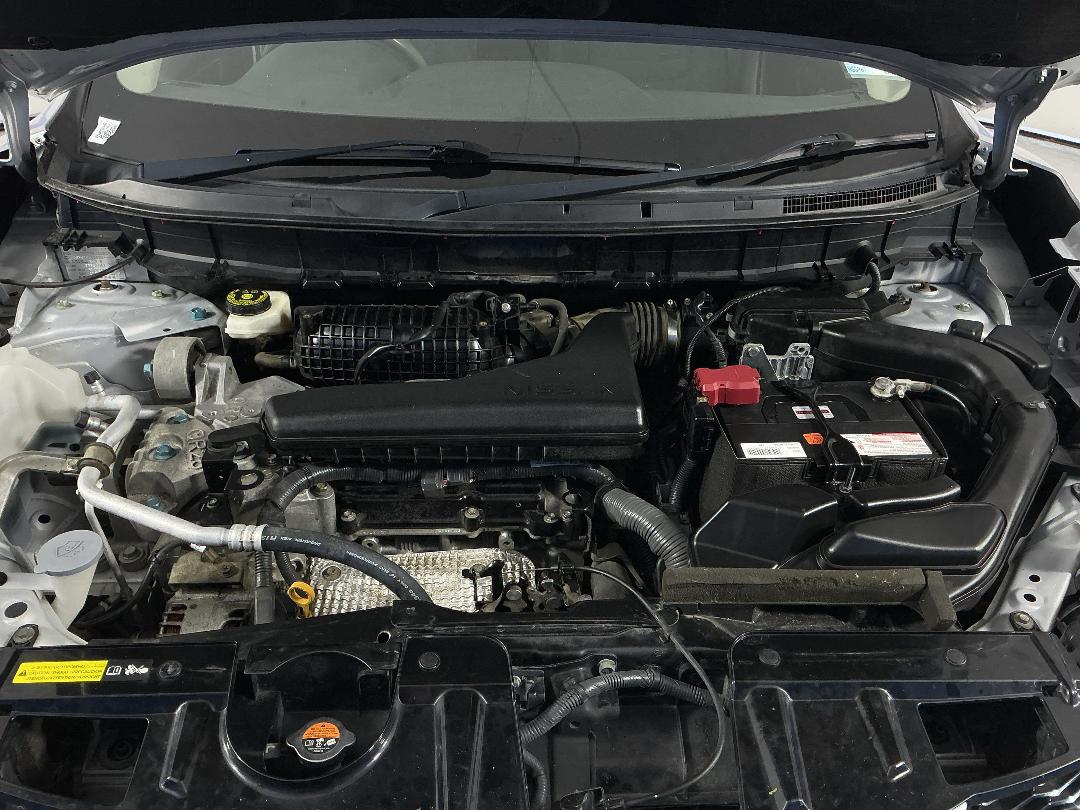 Photo '11' of Nissan X-Trail ST