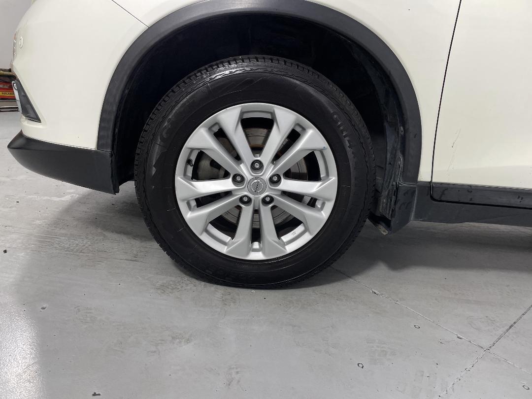 Photo '10' of Nissan X-Trail