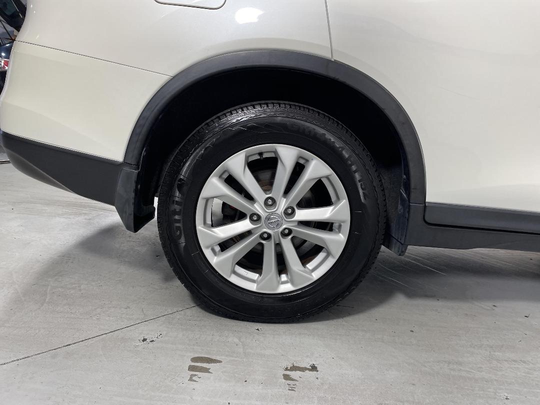 Photo '12' of Nissan X-Trail