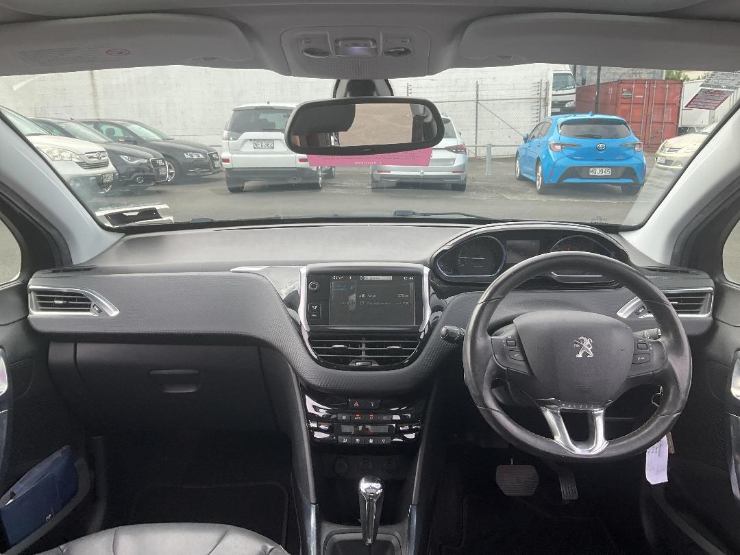 Photo '10' of Peugeot 2008 Allure 1.6 Auto