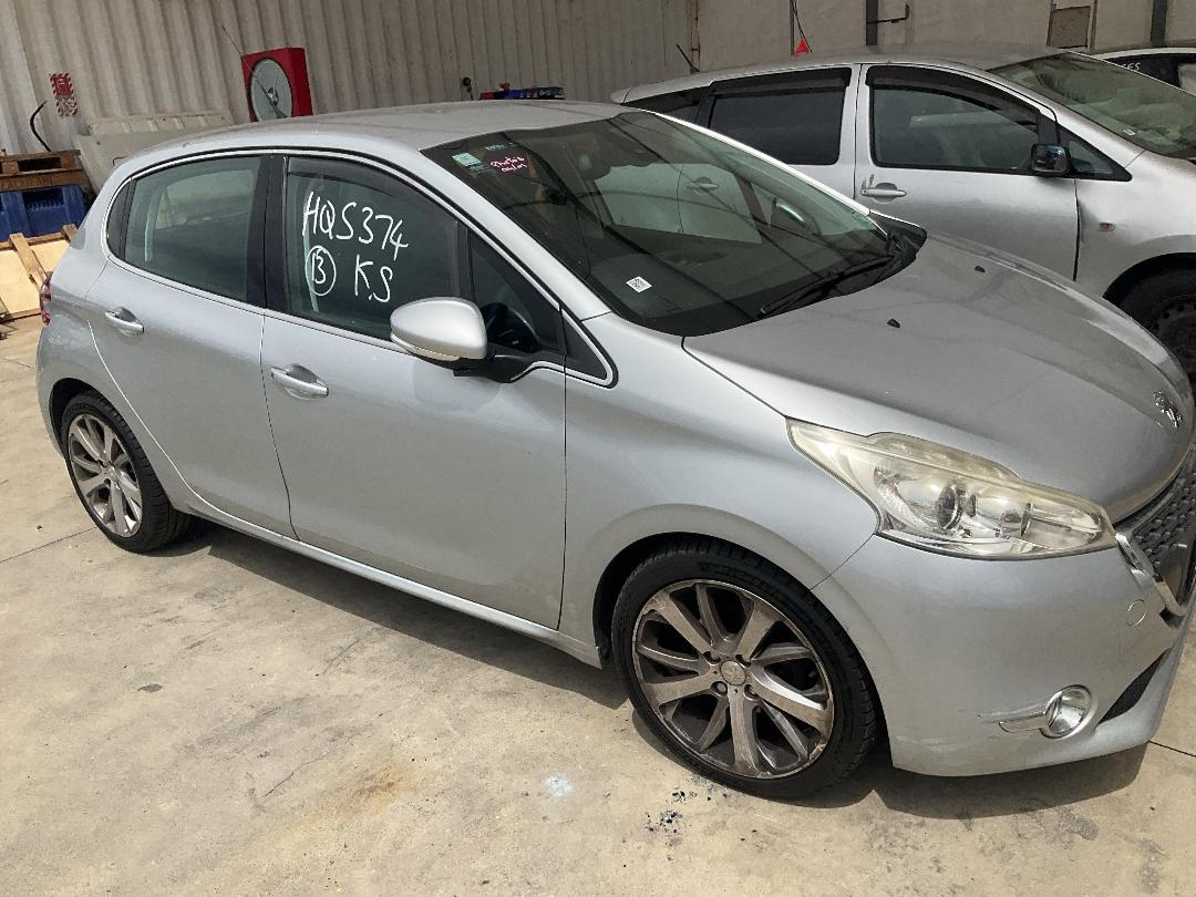 Photo '6' of Peugeot 208 Allure Photo '6' of Peugeot 208 Allure