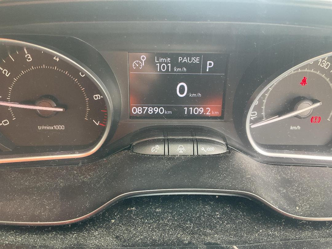 Photo '8' of Peugeot 208 Allure Photo '8' of Peugeot 208 Allure