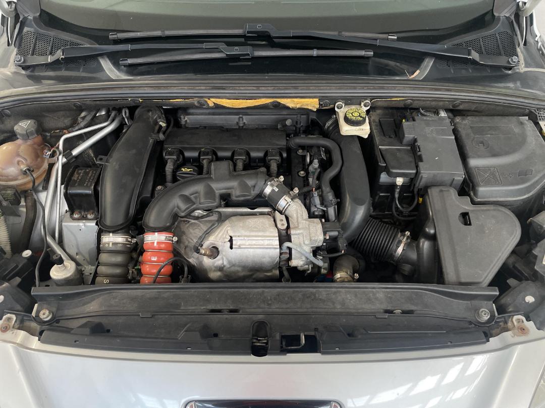 Photo '6' of Peugeot 308 Active Photo '6' of Peugeot 308 Active