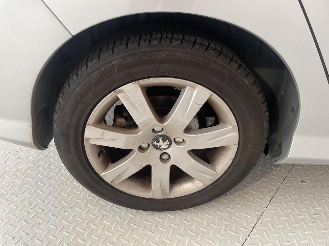 Photo '8' of Peugeot 308 Active Photo '8' of Peugeot 308 Active