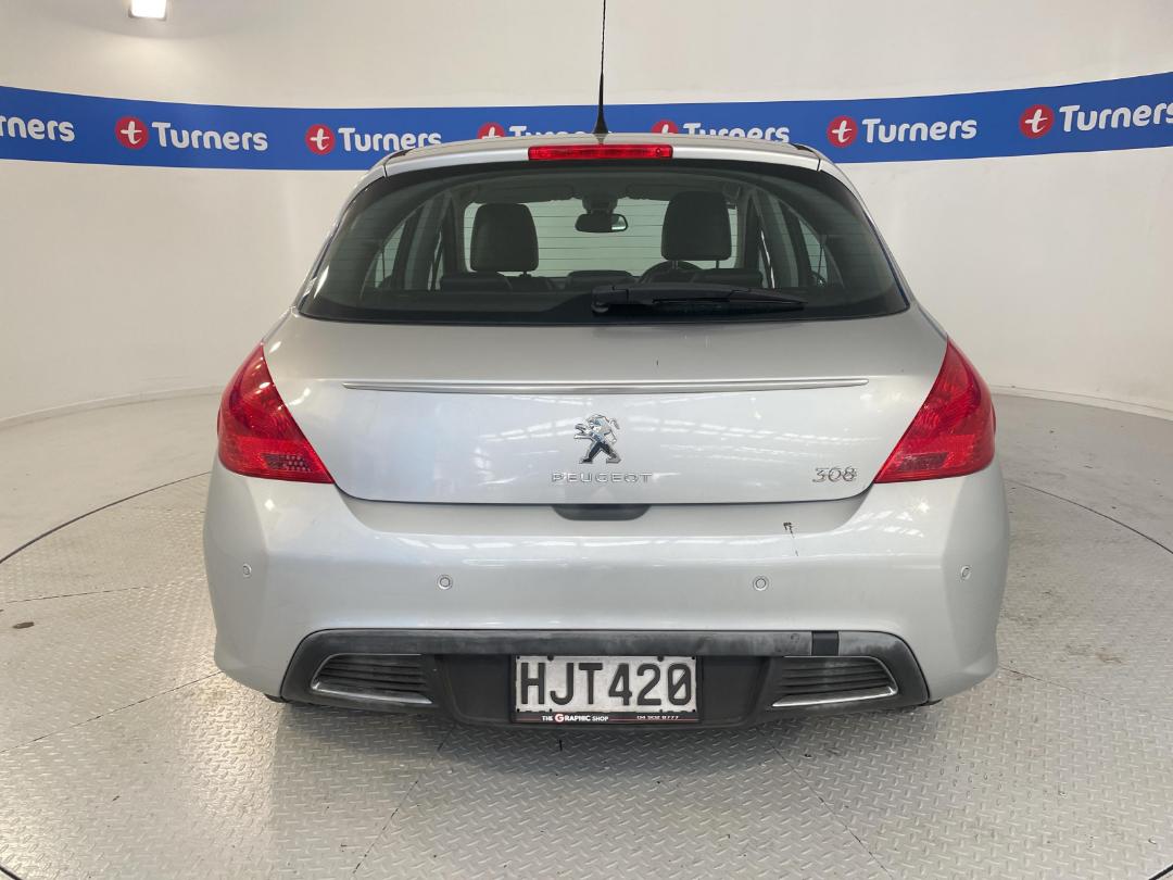 Photo '9' of Peugeot 308 Active Photo '9' of Peugeot 308 Active