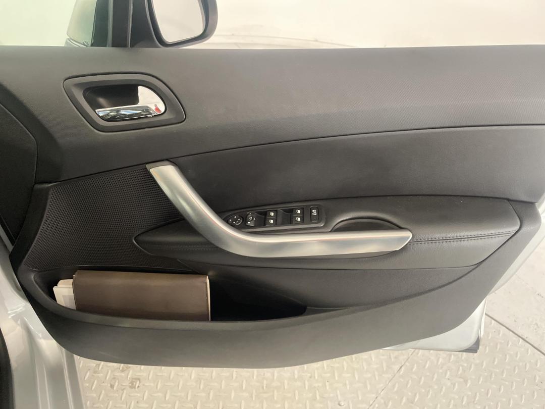 Photo '13' of Peugeot 308 Active Photo '13' of Peugeot 308 Active