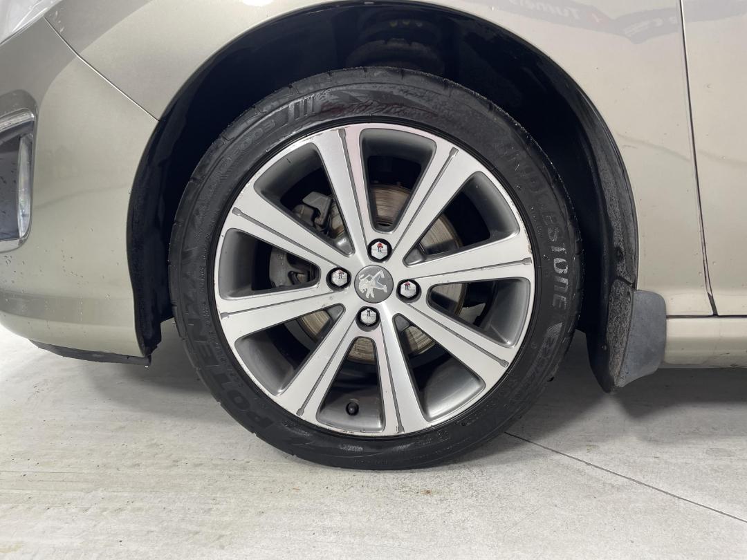 Photo '10' of Peugeot 308