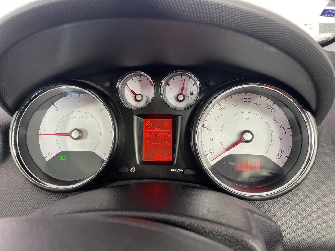 Photo '21' of Peugeot 308