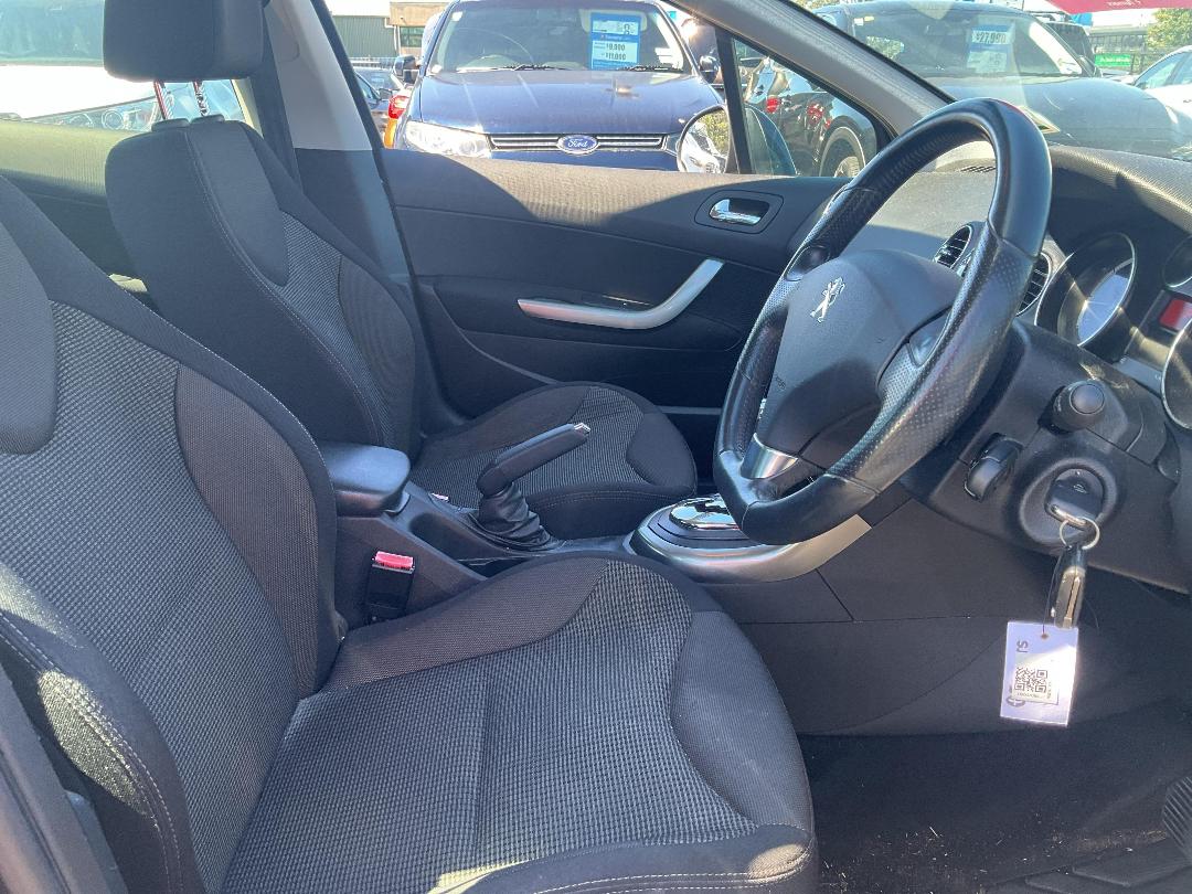 Photo '6' of Peugeot 308 Active Photo '6' of Peugeot 308 Active