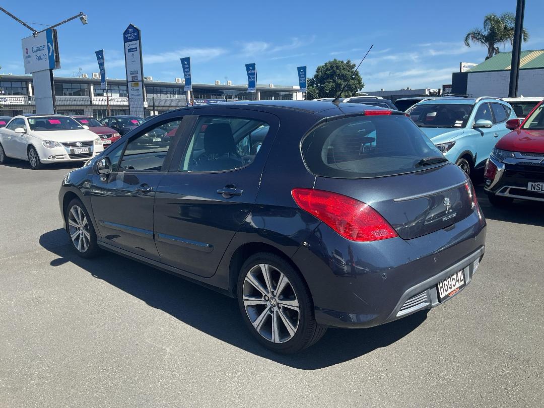 Photo '5' of Peugeot 308 Active Photo '5' of Peugeot 308 Active