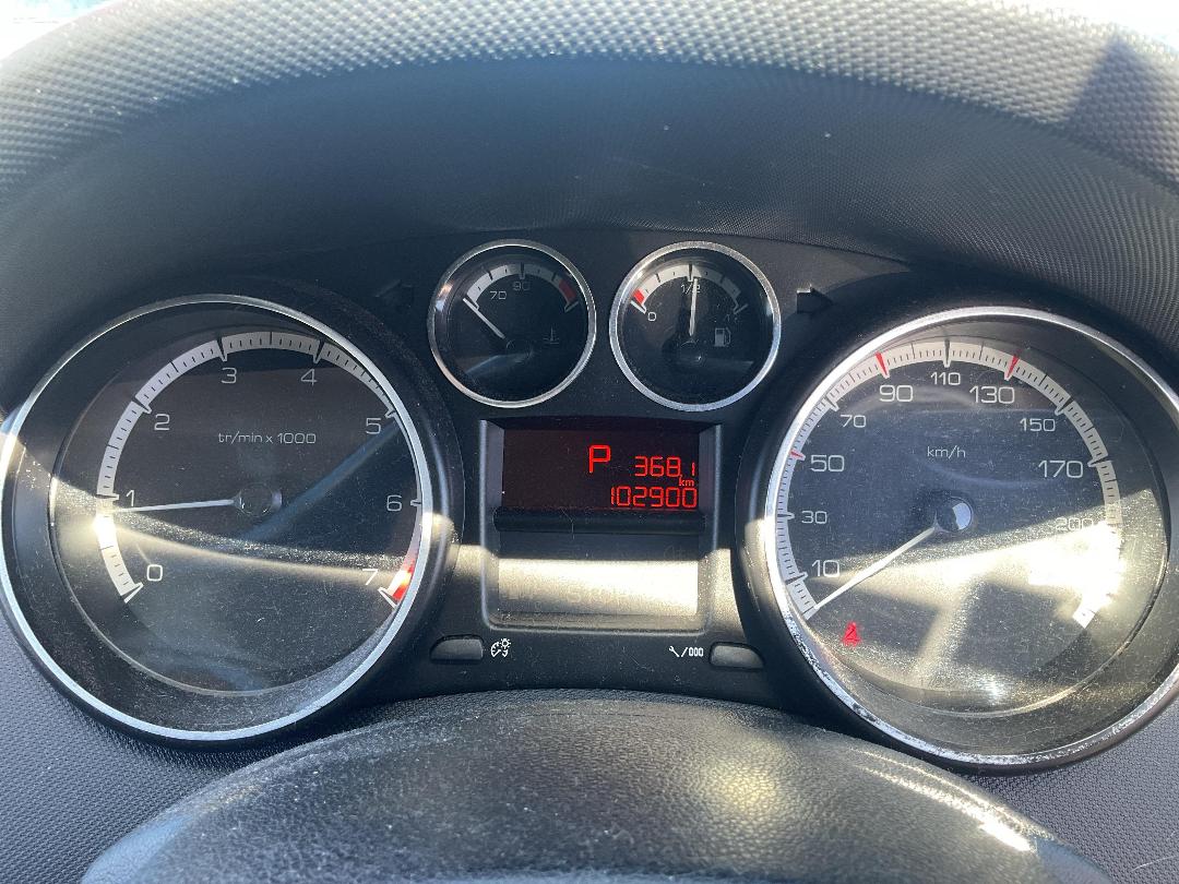 Photo '8' of Peugeot 308 Active Photo '8' of Peugeot 308 Active