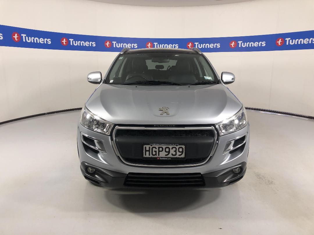 Photo '2' of Peugeot 4008 Photo '2' of Peugeot 4008