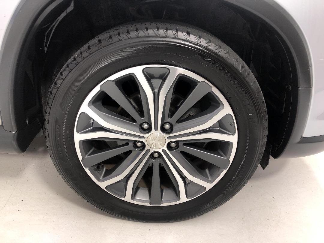 Photo '9' of Peugeot 4008 Photo '9' of Peugeot 4008