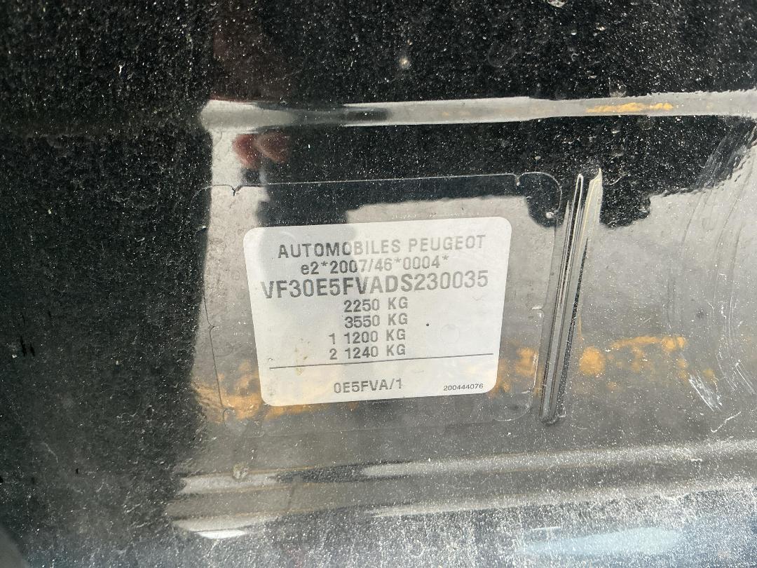 Photo '15' of Peugeot 5008