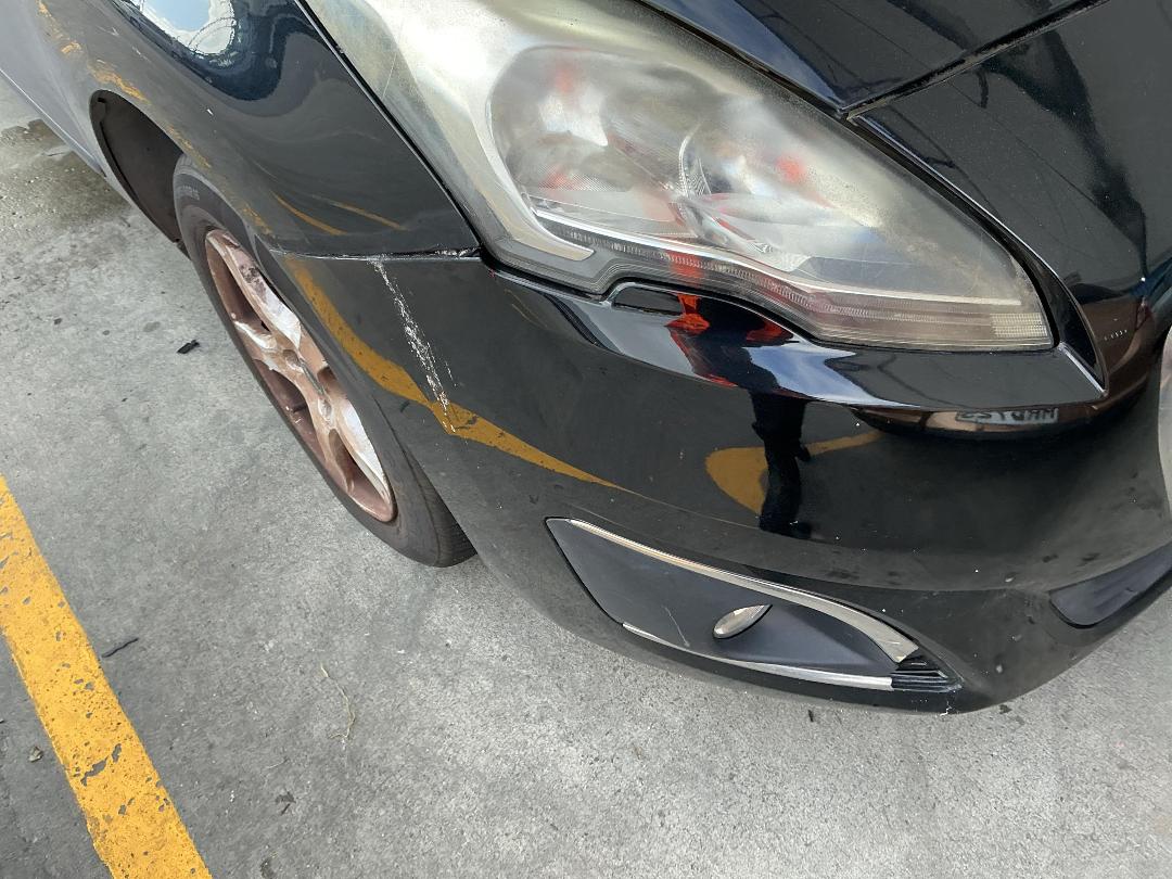 Photo '18' of Peugeot 5008