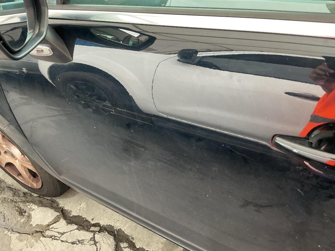 Photo '21' of Peugeot 5008