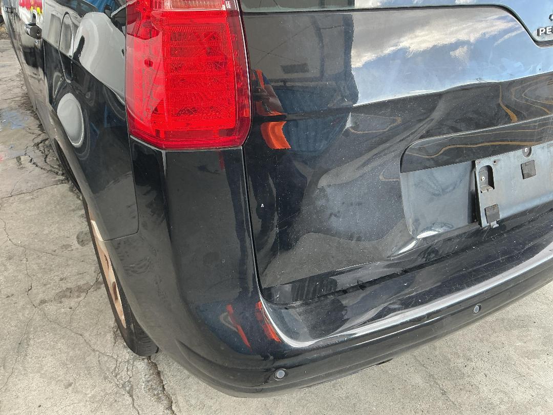 Photo '24' of Peugeot 5008