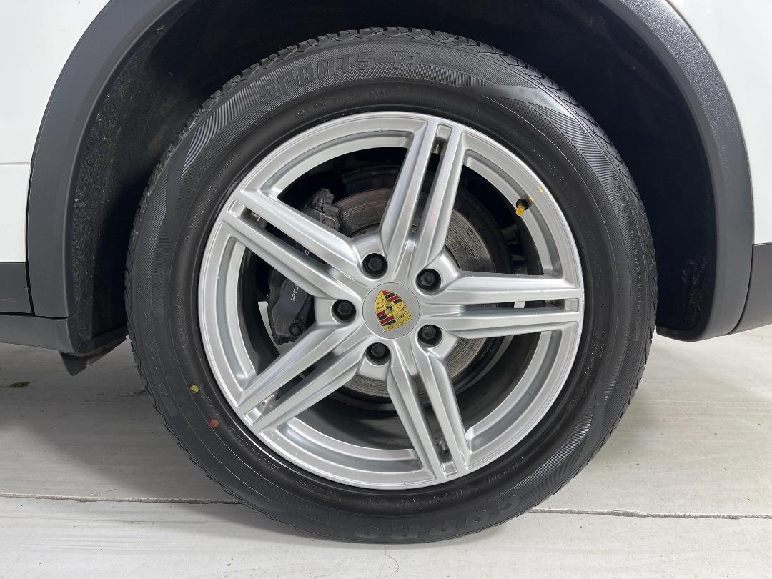 Photo '11' of Porsche Cayenne