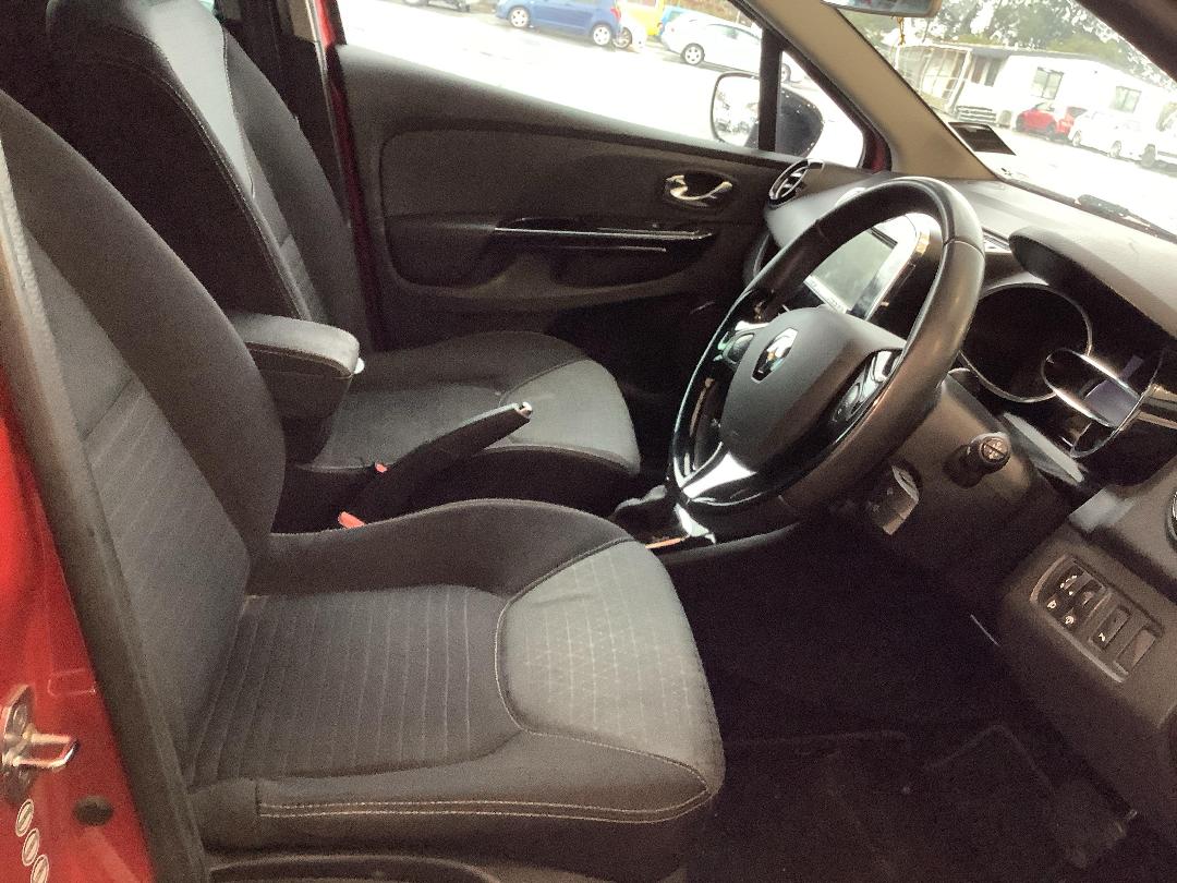 Photo '8' of Renault Lutecia