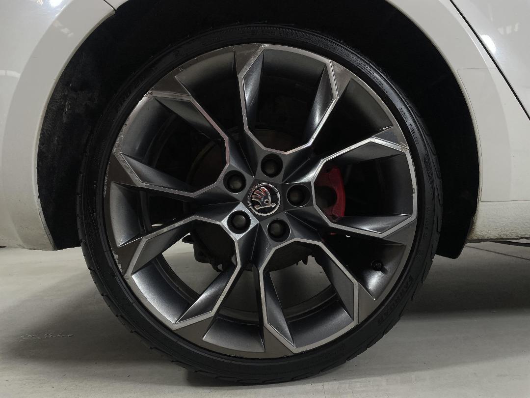 Photo '12' of Skoda Octavia Photo '12' of Skoda Octavia