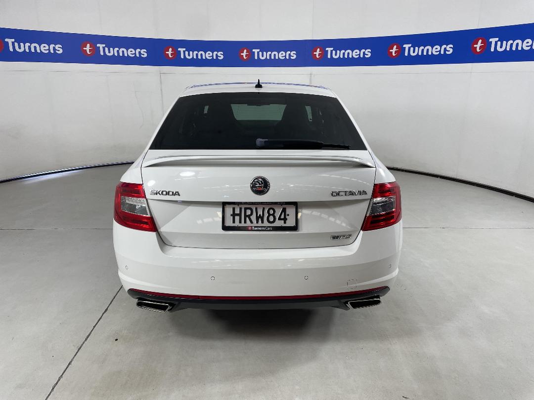 Photo '6' of Skoda Octavia Photo '6' of Skoda Octavia