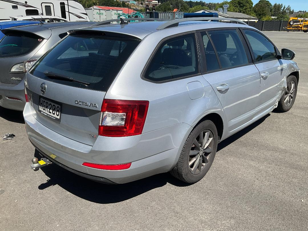 Photo '2' of Skoda Octavia TSI 103KW 7DSG WGN