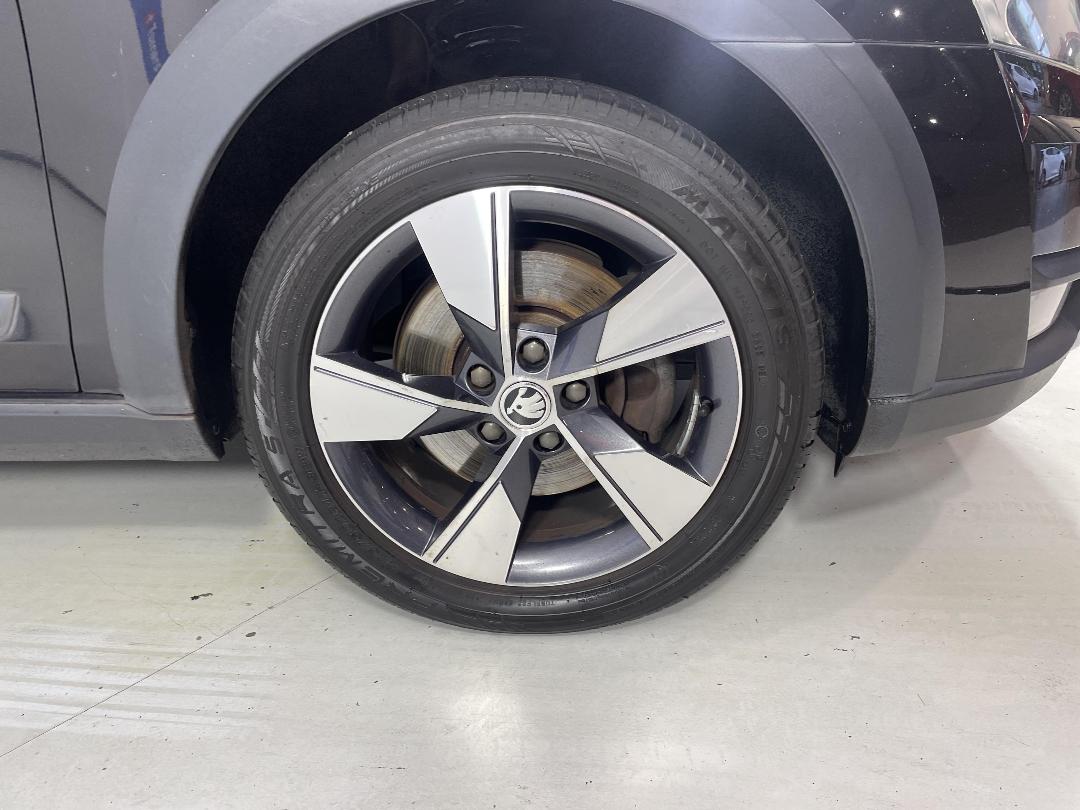 Photo '9' of Skoda Octavia