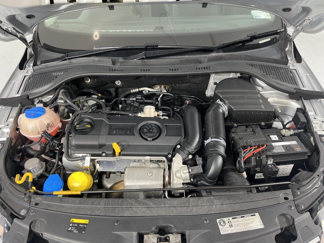 Photo '13' of Skoda Rapid