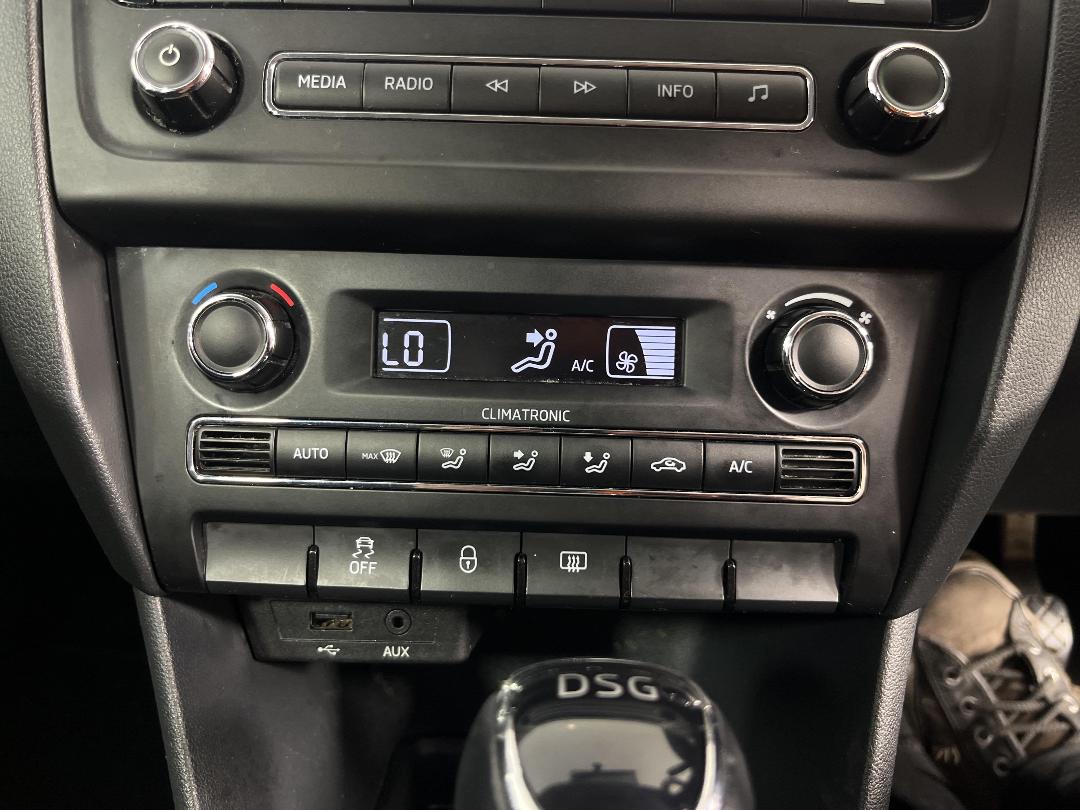 Photo '27' of Skoda Rapid