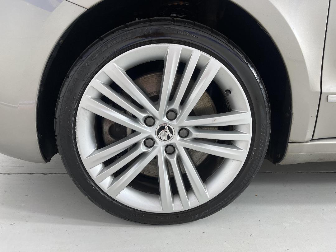 Photo '10' of Skoda Superb