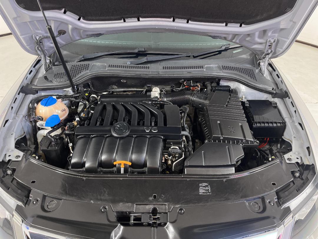 Photo '13' of Skoda Superb