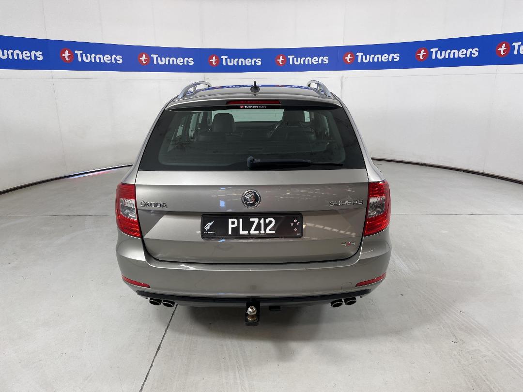 Photo '6' of Skoda Superb