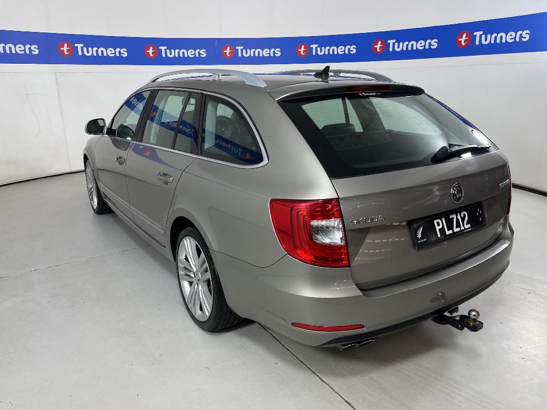 Photo '5' of Skoda Superb