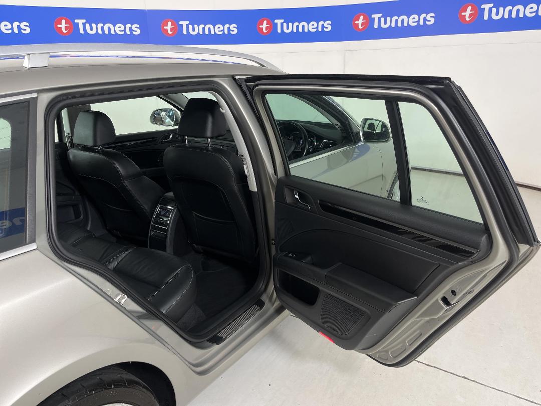 Photo '19' of Skoda Superb