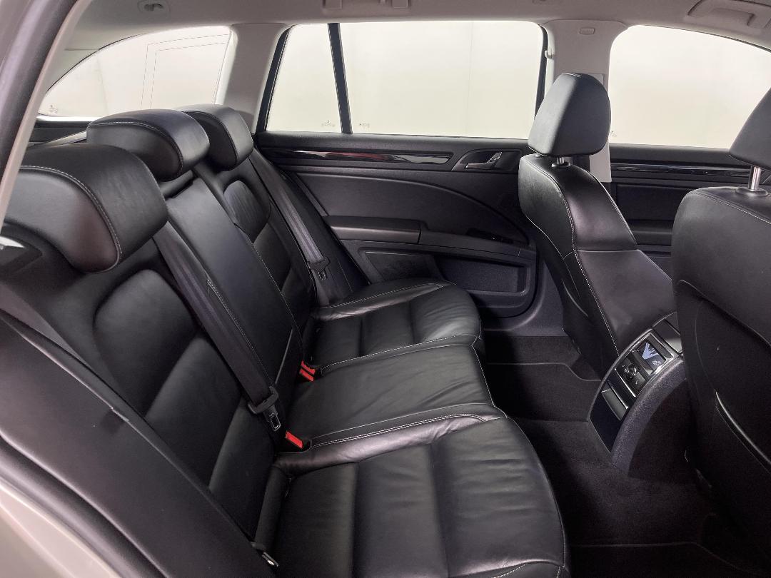 Photo '20' of Skoda Superb