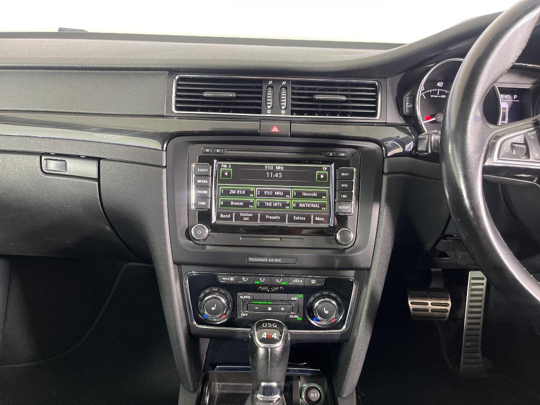 Photo '18' of Skoda Superb