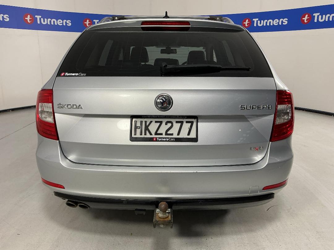 Photo '6' of Skoda Superb