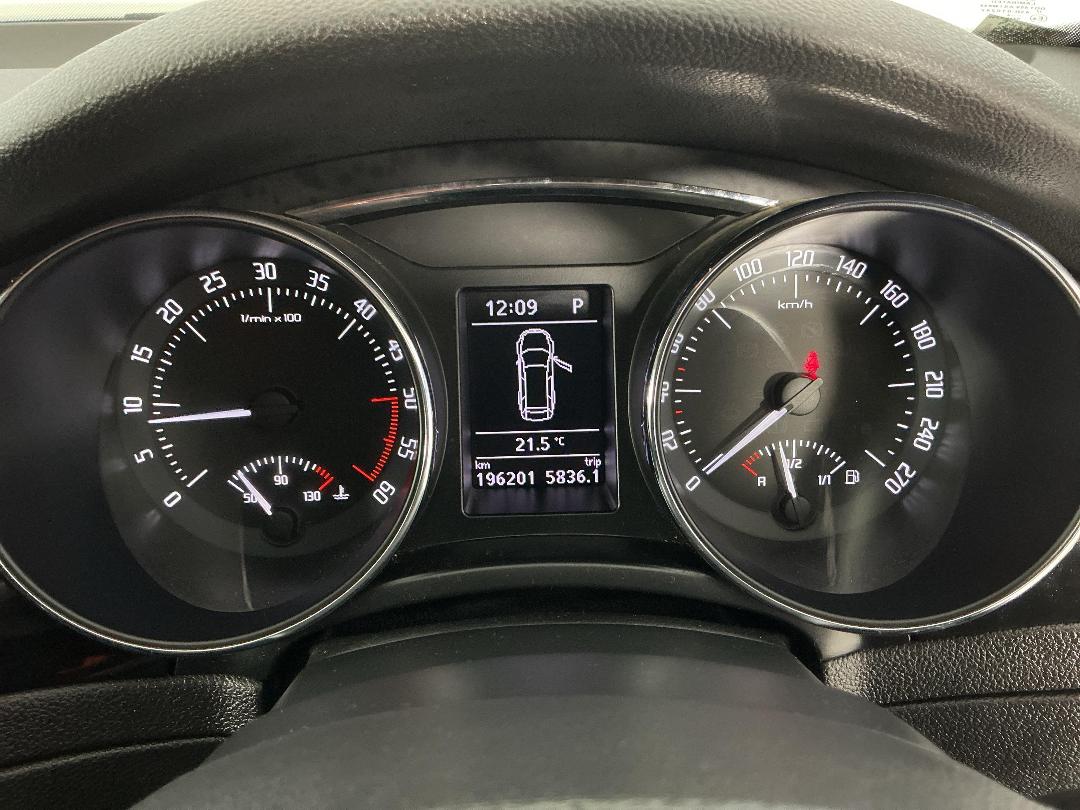 Photo '21' of Skoda Superb