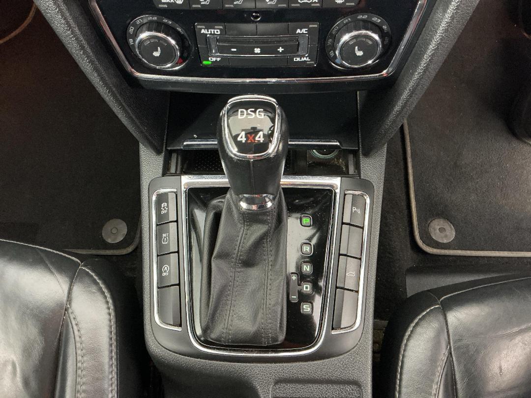 Photo '23' of Skoda Superb