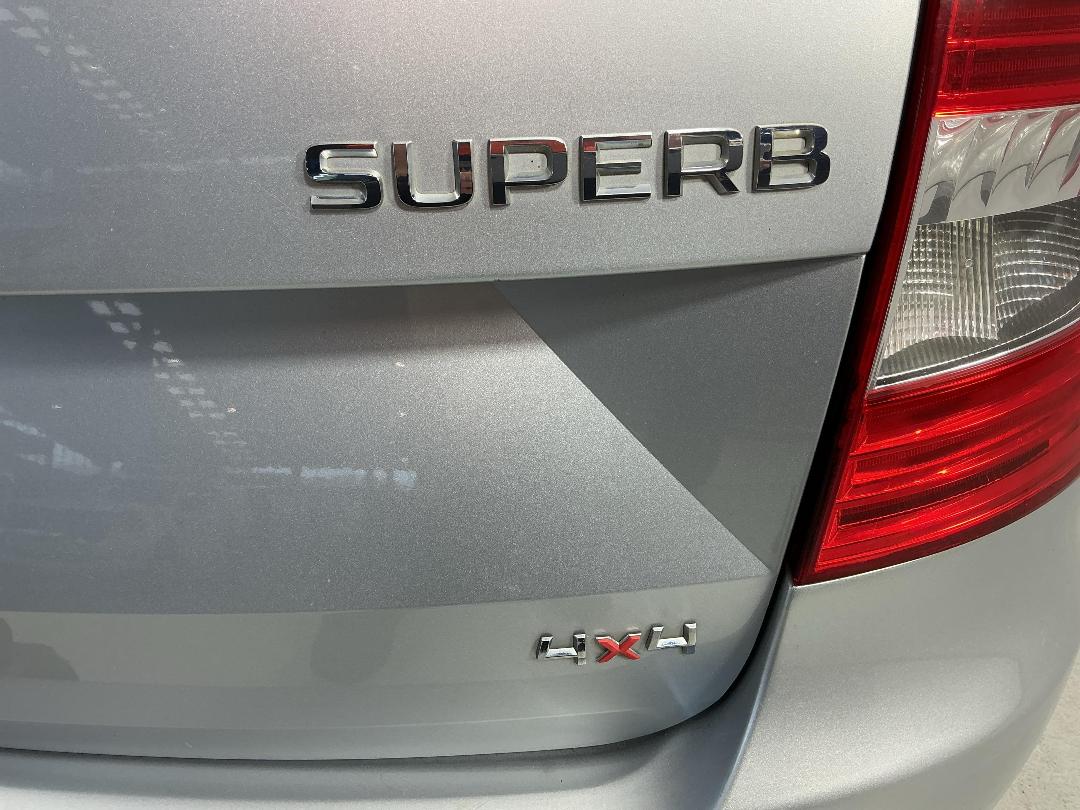 Photo '30' of Skoda Superb