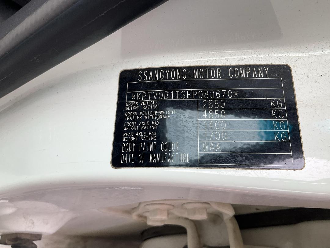 Photo '9' of Ssangyong Stavic 4WD Factory Ambulanc