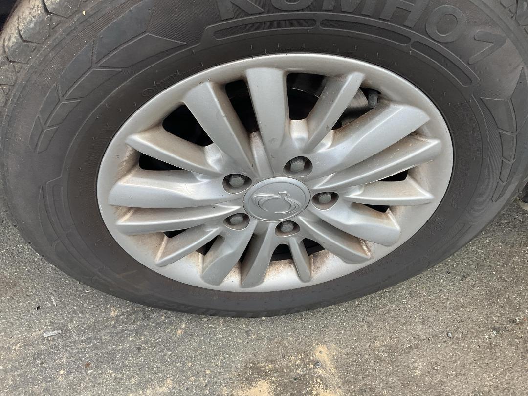 Photo '11' of Ssangyong Stavic 4WD Factory Ambulanc