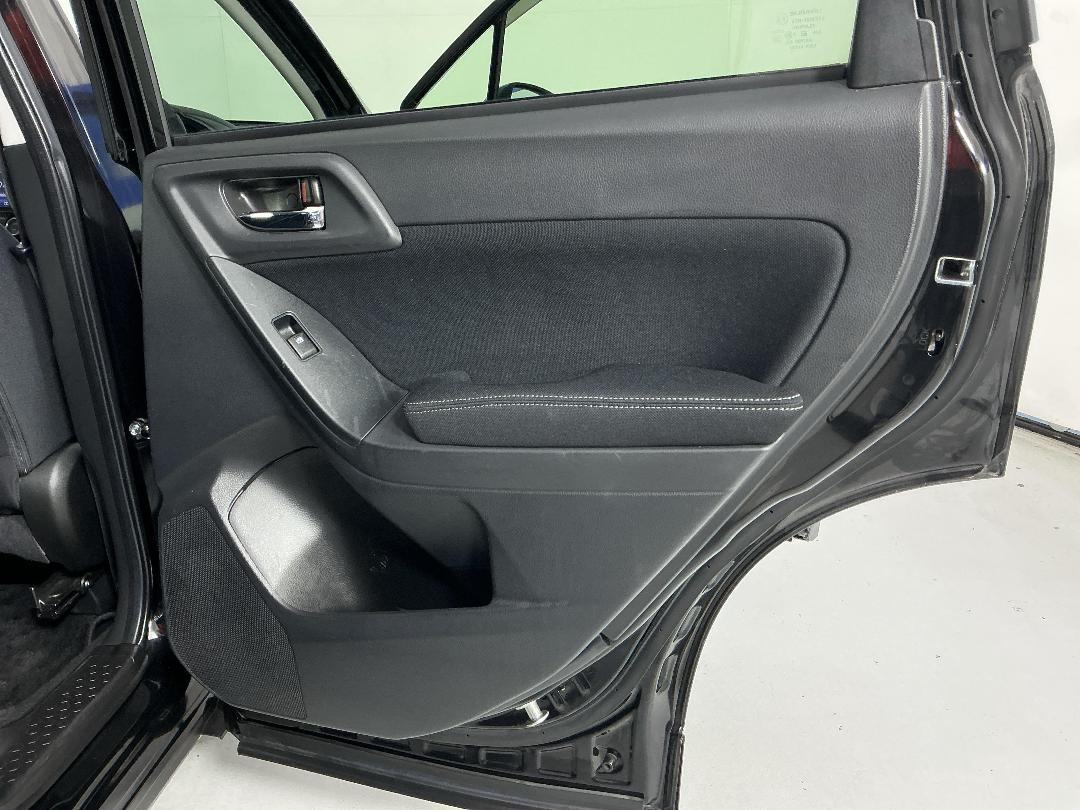 Photo '19' of Subaru Forester Photo '19' of Subaru Forester