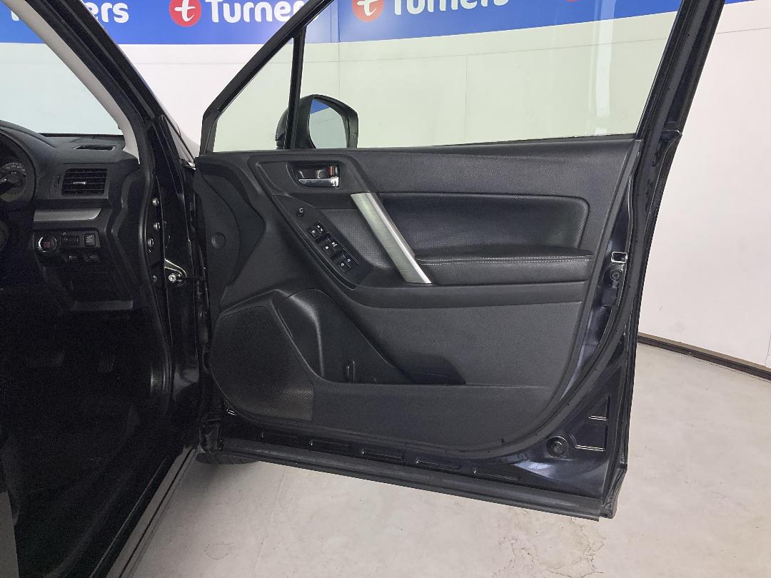 Photo '15' of Subaru Forester