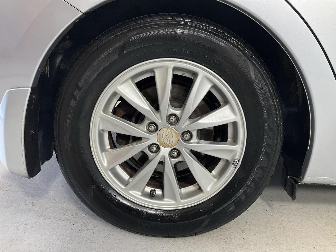 Photo '12' of Subaru Impreza