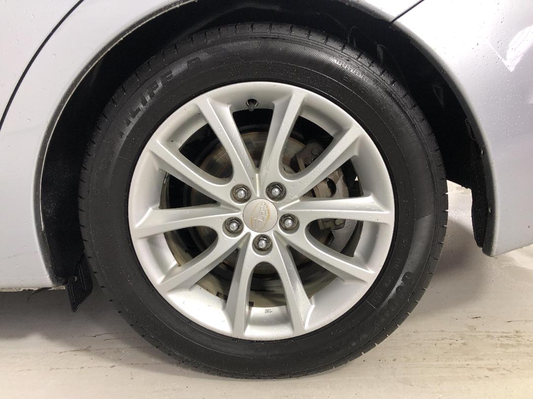 Photo '11' of Subaru Impreza Photo '11' of Subaru Impreza