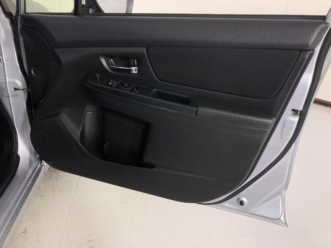 Photo '15' of Subaru Impreza Photo '15' of Subaru Impreza