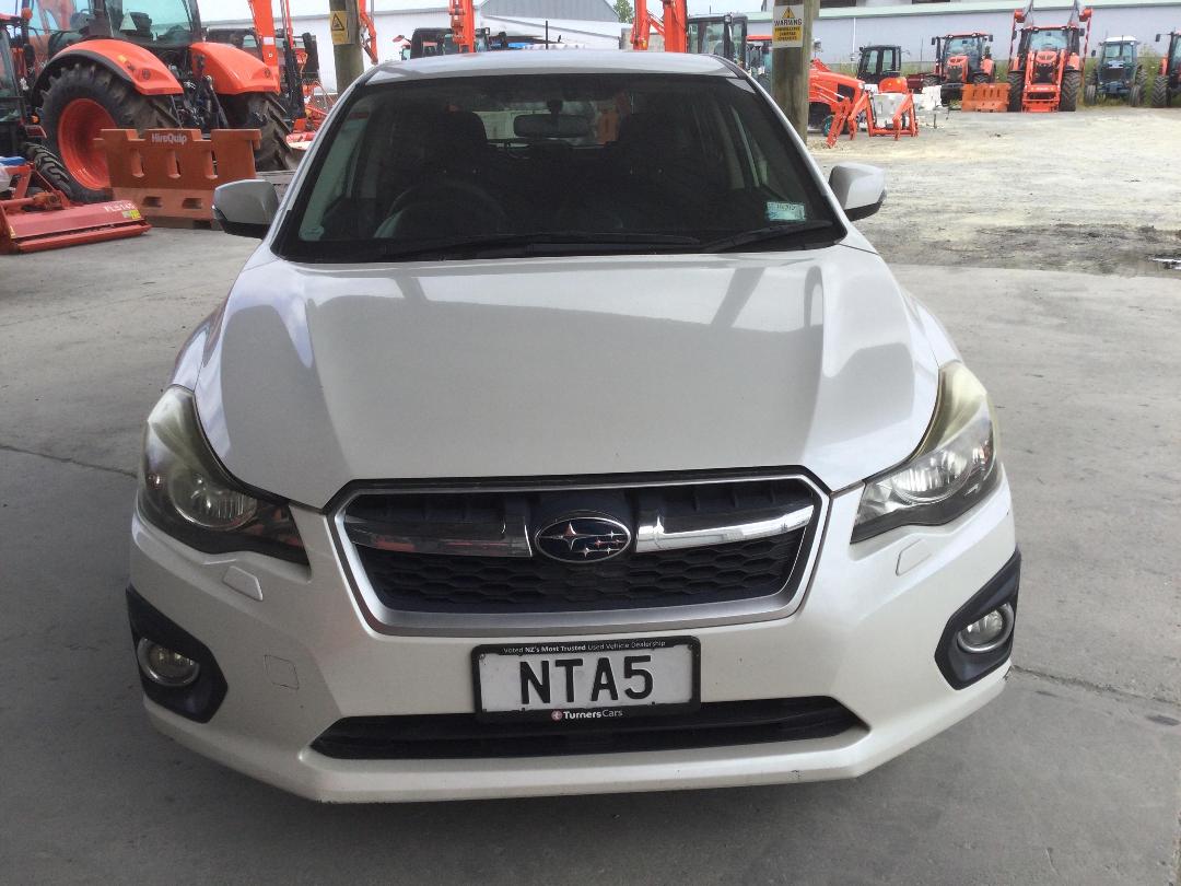 Photo '2' of Subaru Impreza Photo '2' of Subaru Impreza