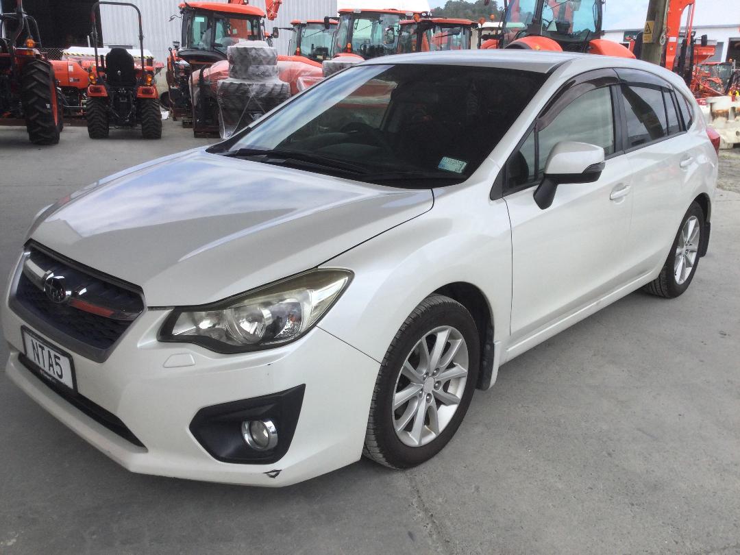 Photo '3' of Subaru Impreza Photo '3' of Subaru Impreza