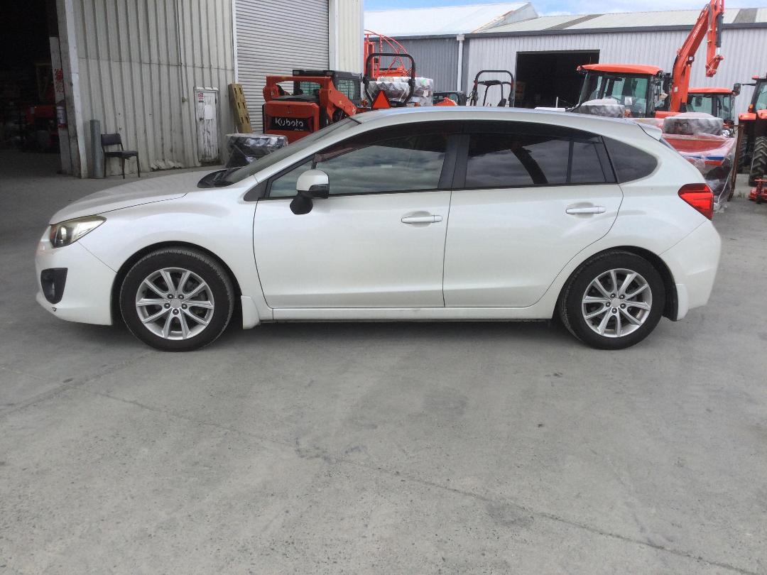 Photo '4' of Subaru Impreza Photo '4' of Subaru Impreza